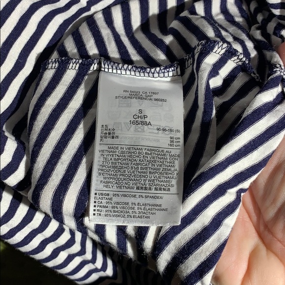 Versatile, striped, strapless dress - Picture 5 of 5